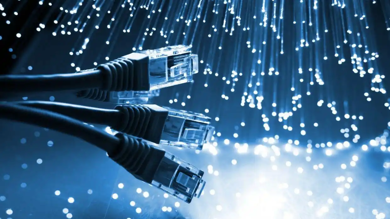 Hero Section Optical Fibre Wire Laying Image